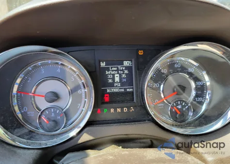 2015 Chrysler Town & Country из США, поврежденный, VIN 2C4RC1CG8FR629369